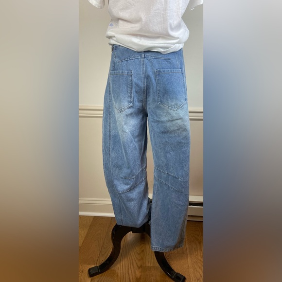 Barrel leg jeans. Free people inspired. - Picture 4 of 6